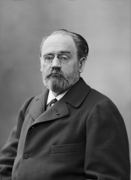 mile Zola / Author: Nadar 03/1898 / Public domain