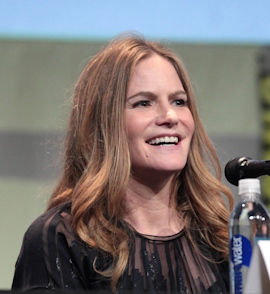 Jennifer Jason Leigh / Author: Gage Skidmore 07-2015 / Licensed under the Creative Commons Attribution-Share Alike 2.0 Generic license.