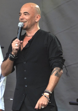 Pascal Obispo / Author: Georges Biard 07-2011 / Licensed under the Creative Commons Attribution-Share Alike 3.0 Unported license.