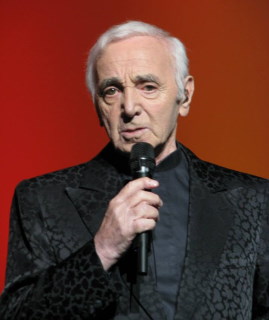 Charles Aznavour / Author :  Mariusz Kubik 06-2014 / CC BY-SA (https://creativecommons.org/licenses/by-sa/3.0)