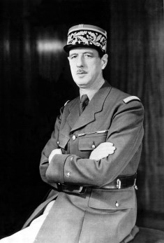 Charles de Gaulle / Author : Office of War Information, Overseas Picture Division / CC BY-SA (https://creativecommons.org/licenses/by-sa/3.0)