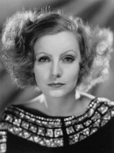 Greta Garbo / Public domain Author : Metro-Goldwyn-Mayer 1931 / CC BY-SA (https://creativecommons.org/licenses/by-sa/3.0)