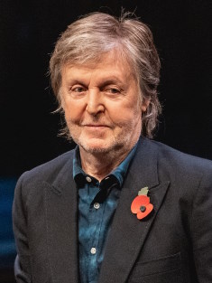 Paul McCartney / Author : Raphael Pour-Hashemi 11-2021 / CC BY-SA (https://creativecommons.org/licenses/by-sa/3.0)