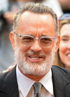 Tom Hanks / Author : John Bauld 09-2019 / CC BY-SA (https://creativecommons.org/licenses/by-sa/3.0)